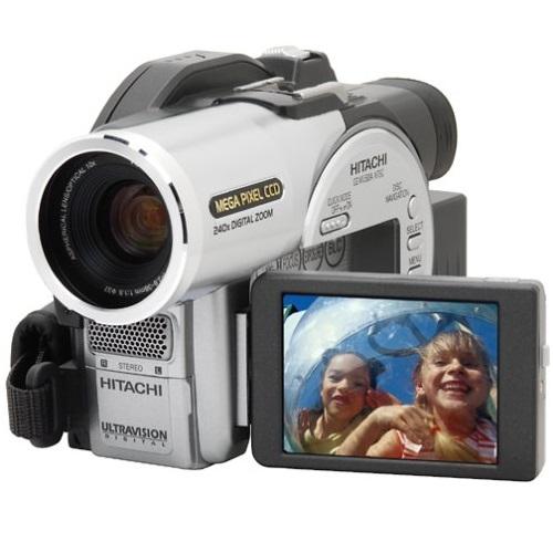 Hitachi DZMV580A Camcorder