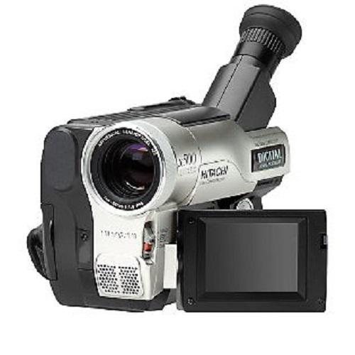 Hitachi VMH665LA Camcorder